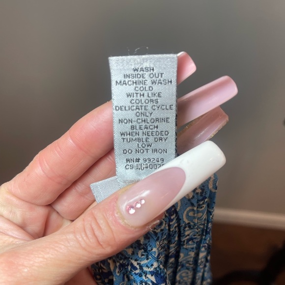 Catherines Blue Patterned Blouse​​ - Picture 8 of 8